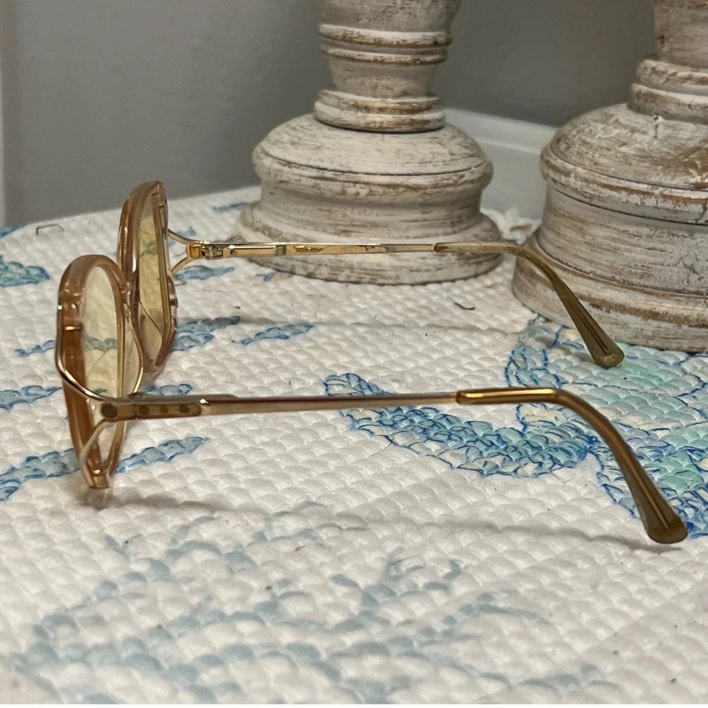 Vintage Tura Mod Sacha Oversized Geometric Amber Eyeglasses Gold Tone 56-14
